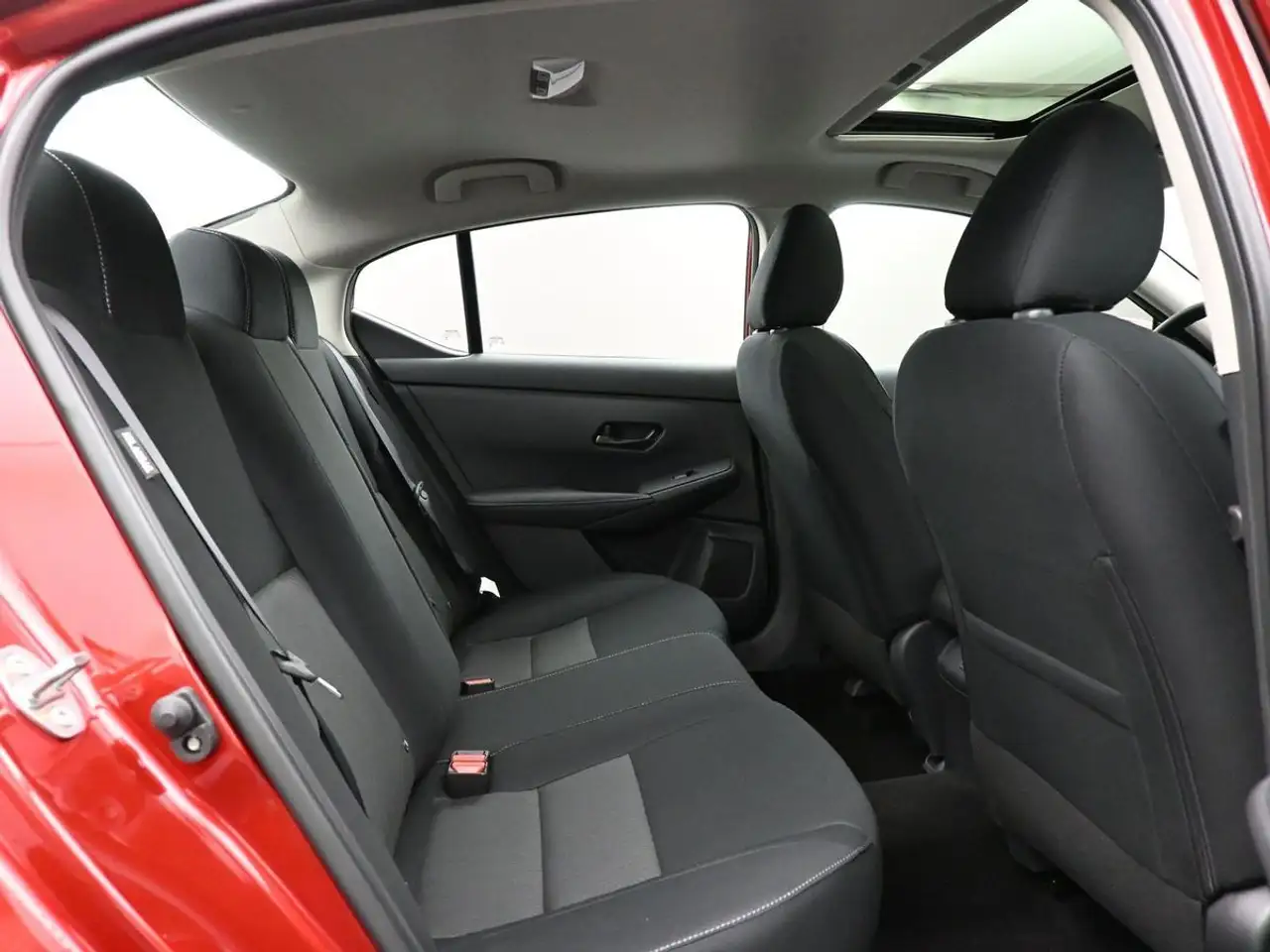 Nissan Sentra снимка Nissan Sentra