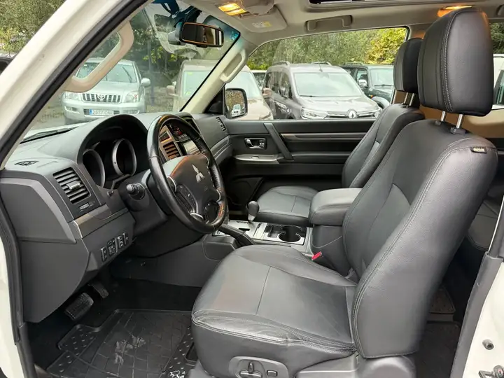 Mitsubishi Montero 3.2 DI-D 5AT Kaiteki 3p 2016, foto 9