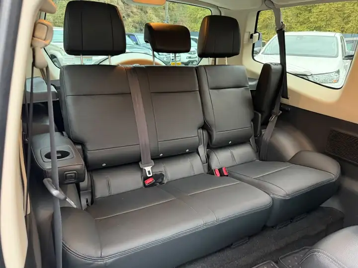 Mitsubishi Montero 3.2 DI-D 5AT Kaiteki 3p 2016, foto 11