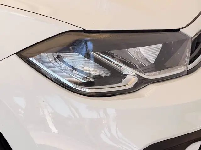 Volkswagen Polo view 14