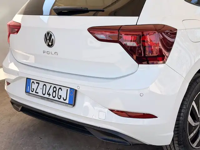 Volkswagen Polo view 18
