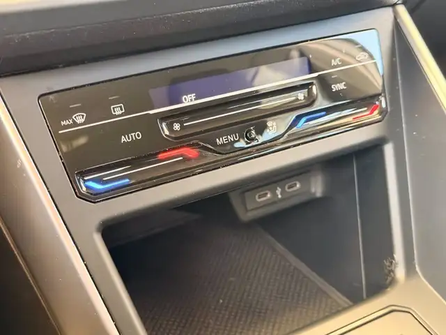 Volkswagen Polo view 25