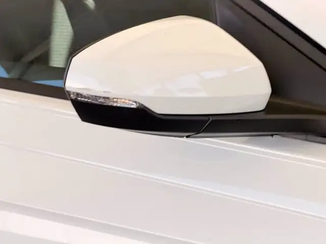 Volkswagen Polo view 16