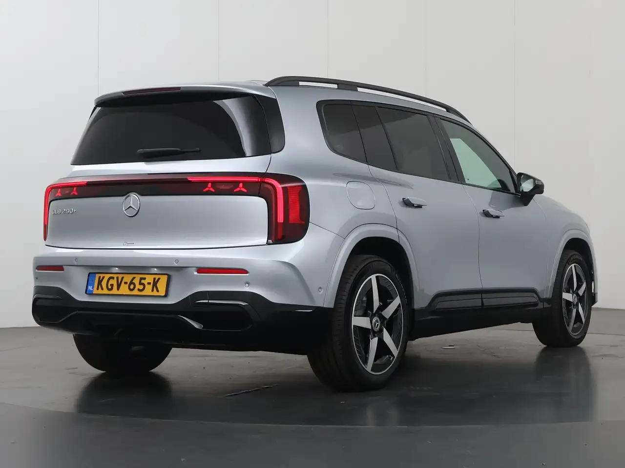 Mercedes-Benz GLB 2026
