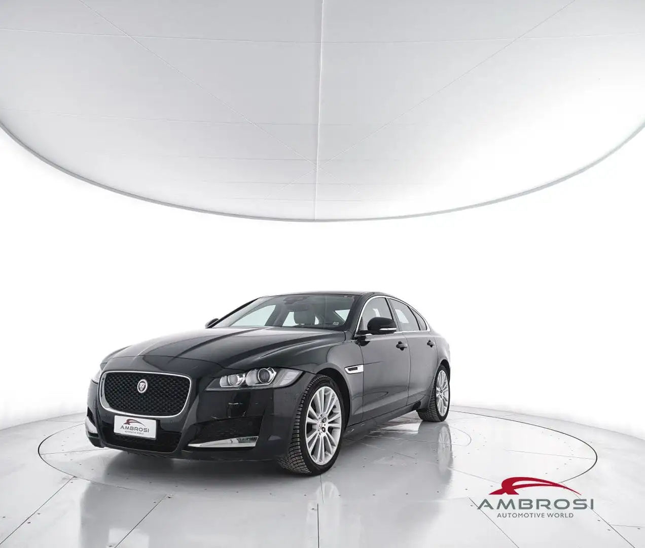 Jaguar XF 2.0 D 240 CV AWD aut. Prestige - PER OPERATORI DEL SETTORE Noir - 1
