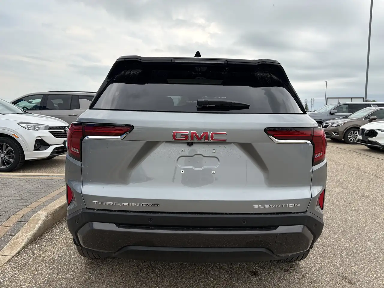 GMC Terrain photo GMC Terrain