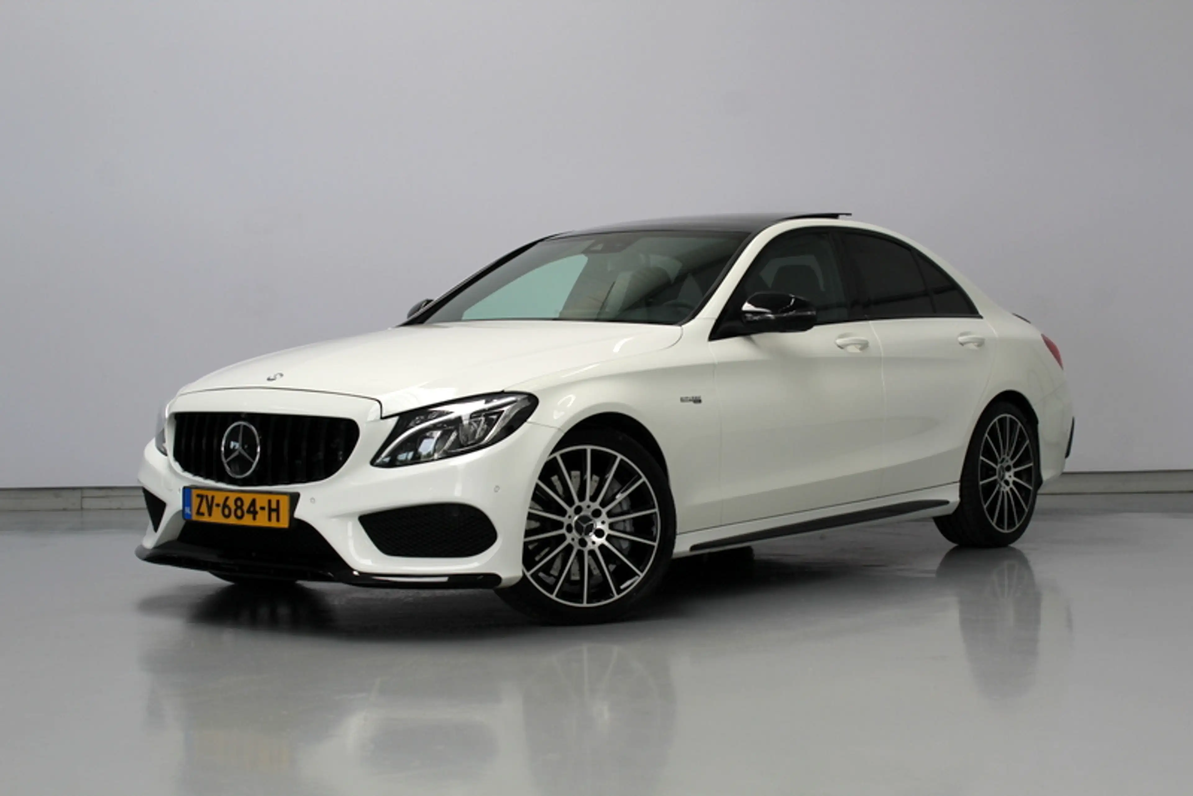 Mercedes-Benz C 43 AMG 4MATIC 468PK | RIJKLAAR | SCHAALSTOELEN | ALCANTAR — photo 4