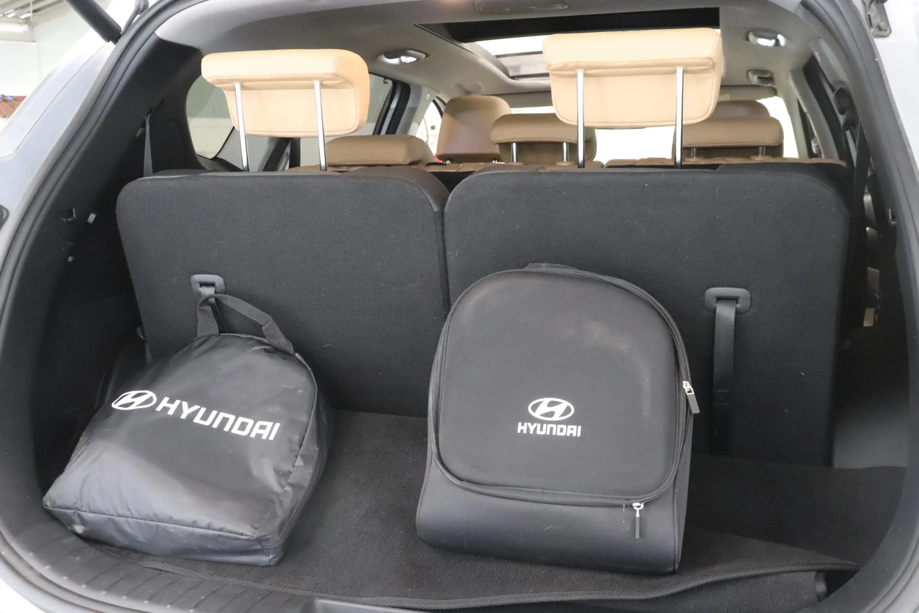 Hyundai SANTA FE 1.6 T-GDI PHEV Comfort Smart 7p. | 360° Camera | S — photo 9