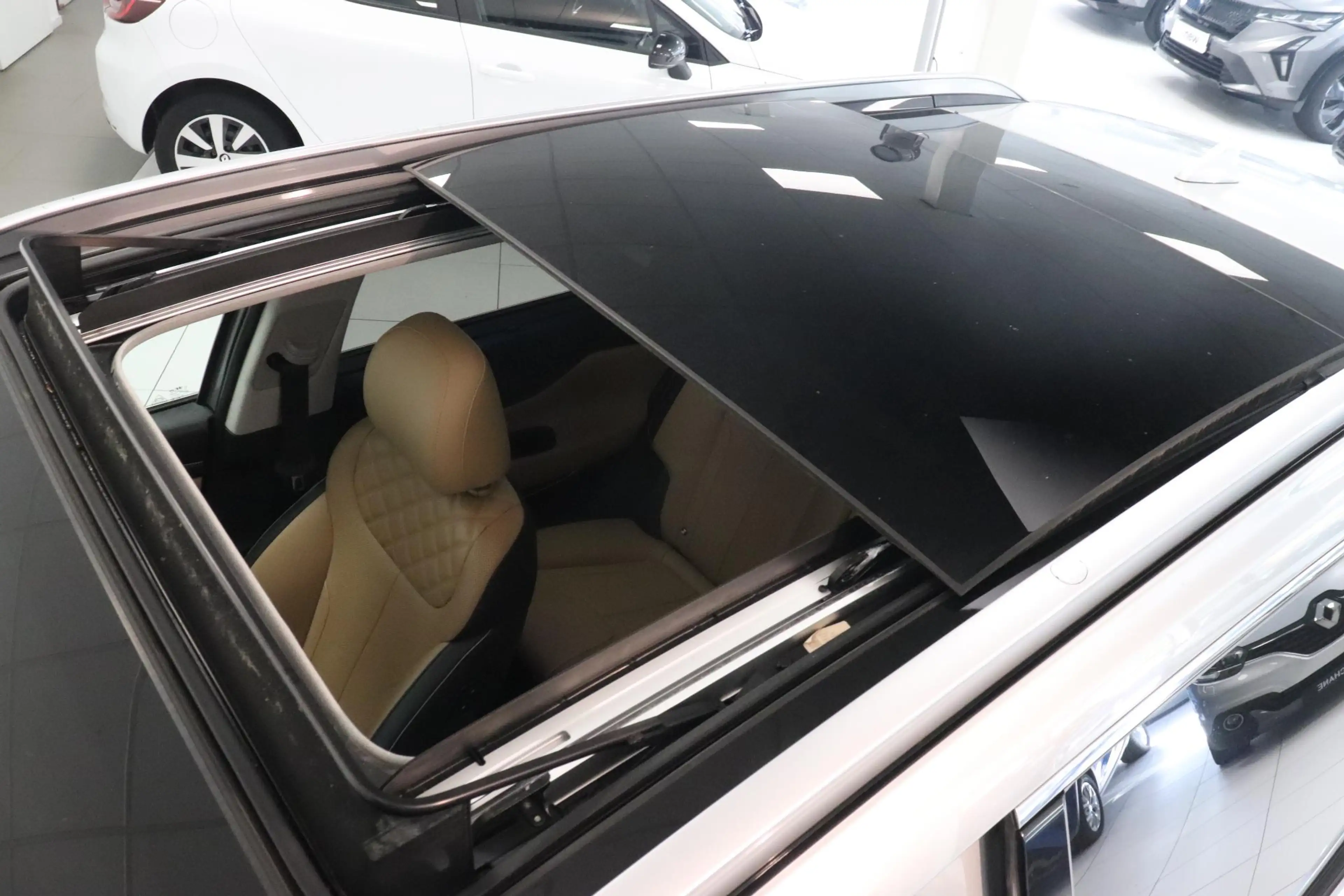 Hyundai SANTA FE 1.6 T-GDI PHEV Comfort Smart 7p. | 360° Camera | S — photo 15