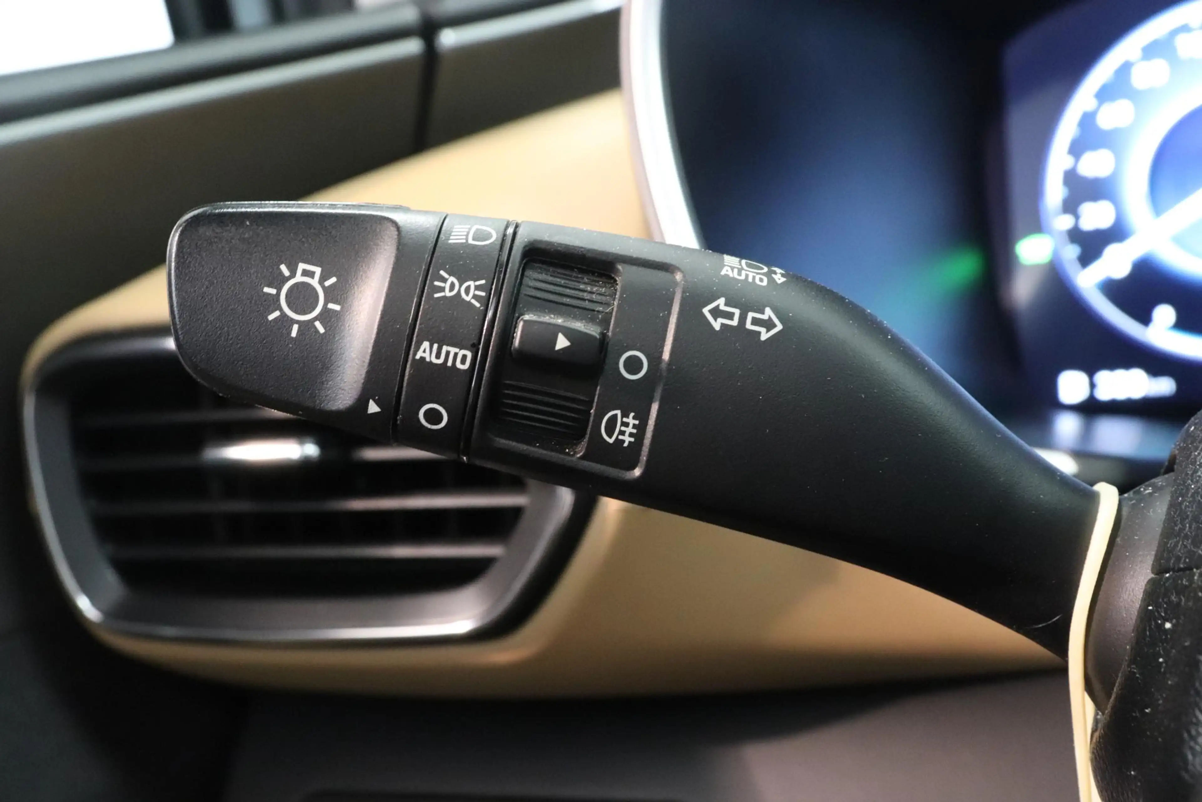 Hyundai SANTA FE 1.6 T-GDI PHEV Comfort Smart 7p. | 360° Camera | S — photo 35