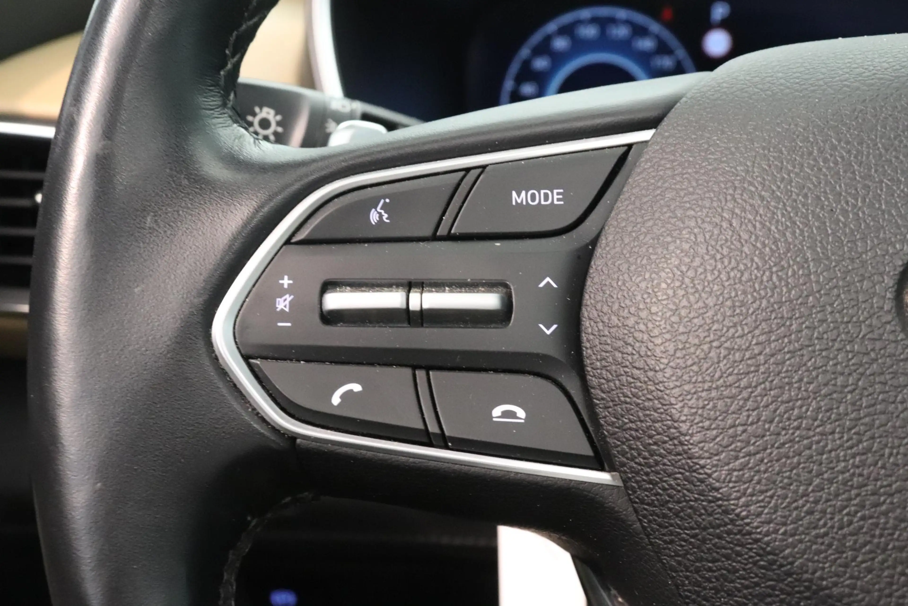 Hyundai SANTA FE 1.6 T-GDI PHEV Comfort Smart 7p. | 360° Camera | S — photo 23