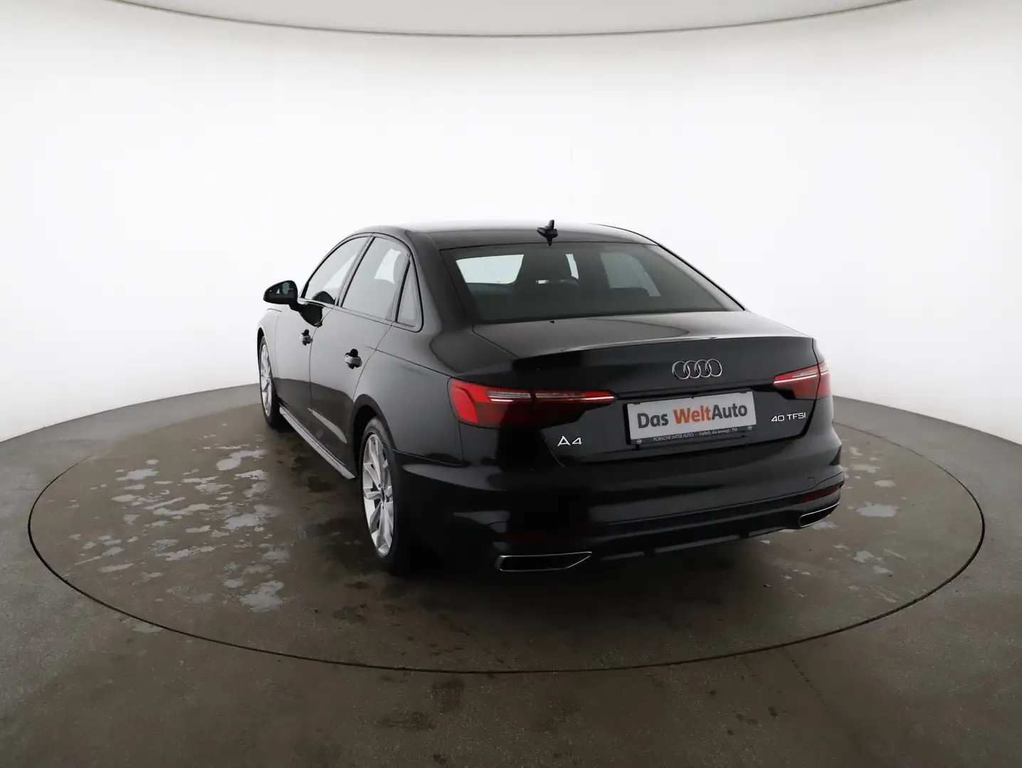 Audi A4 Limousine 40 TFSI S line Schwarz - 2