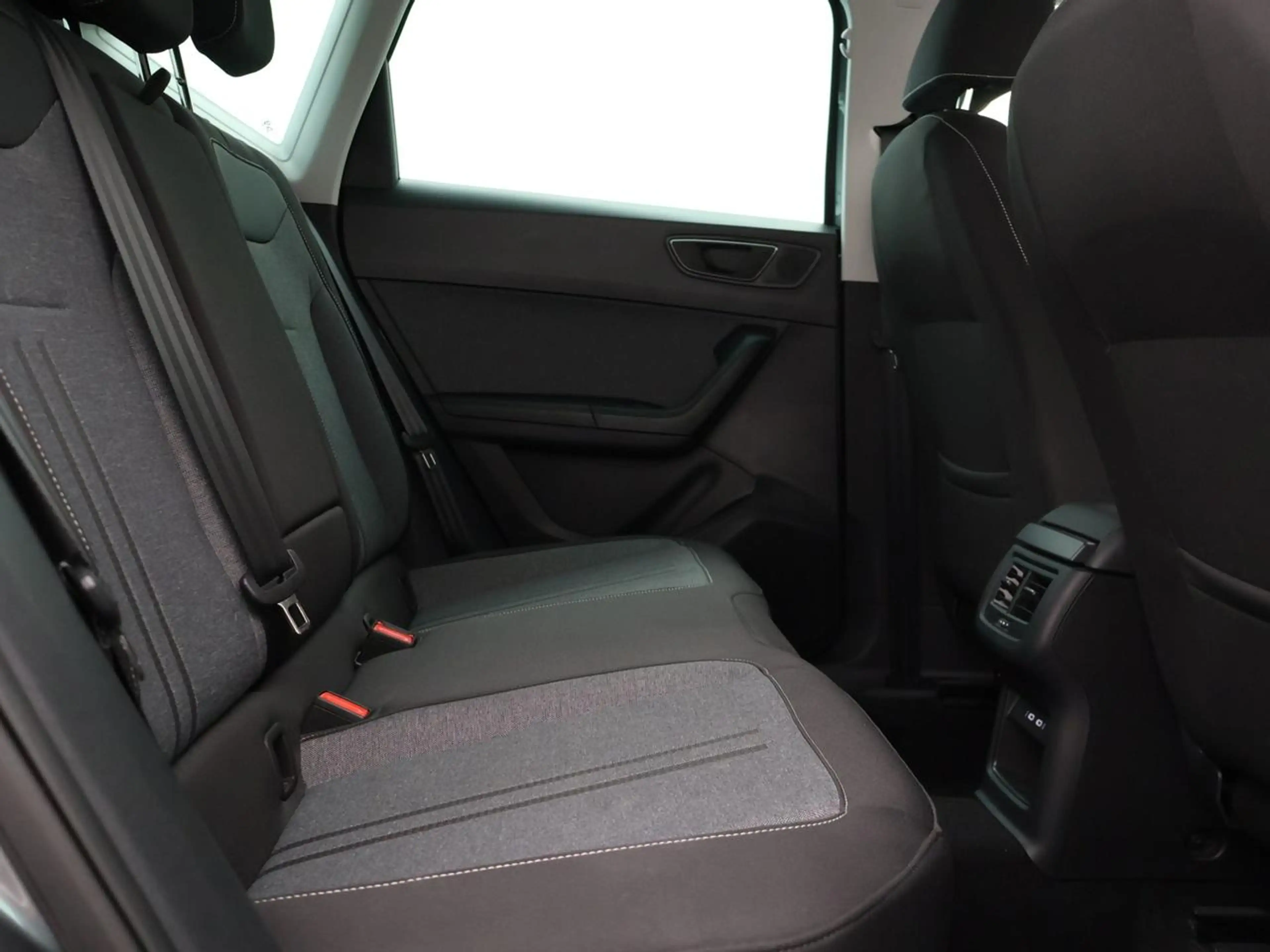 SEAT Ateca 1.0 TSI Move! *NAVI*CAMERA*ZETELVERWARMING*PDC*... — photo 28