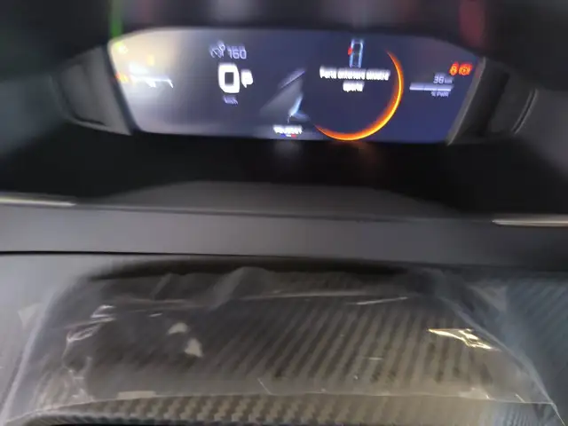 Peugeot 208 view 17