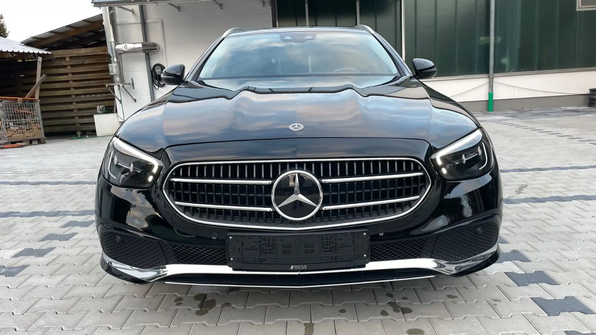 Mercedes-Benz E 300 *de*T*Plug-in-Hybrid*FULL*Distronic+*Spur-A*UVM. Schwarz - 2