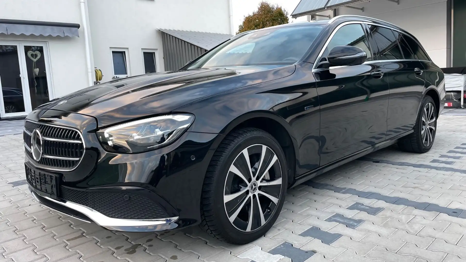 Mercedes-Benz E 300 *de*T*Plug-in-Hybrid*FULL*Distronic+*Spur-A*UVM. Schwarz - 1