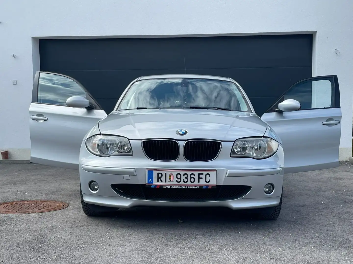 BMW 118 118d Österreich-Paket *Vermittlung* Argento - 1