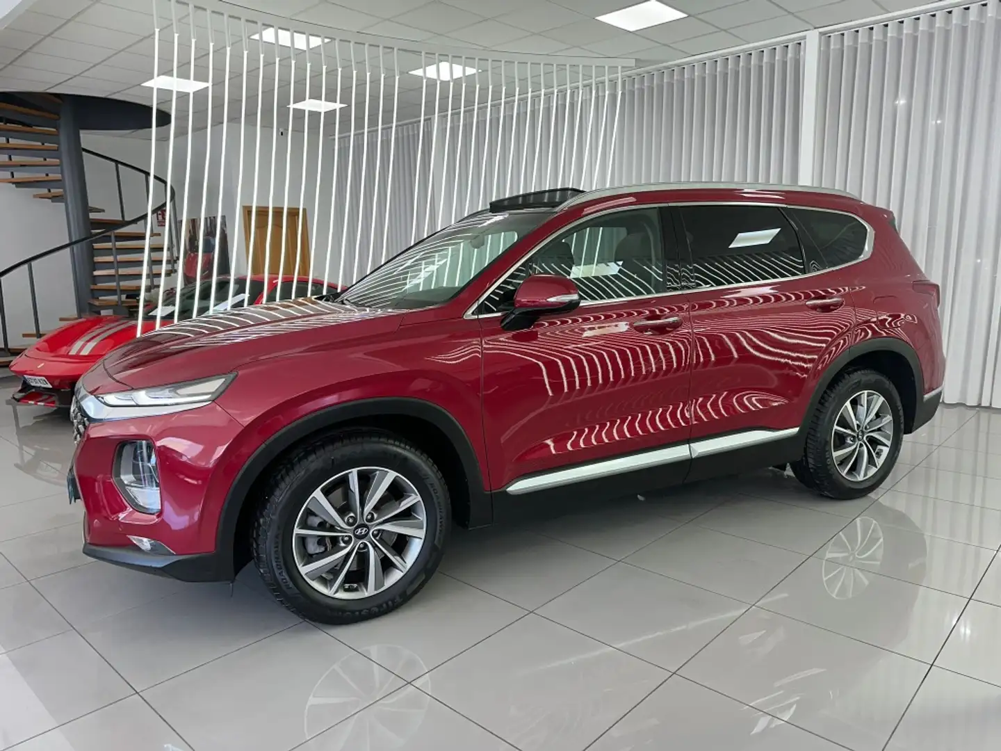 Hyundai SANTA FE Tm 2.2CRDi Tecno SR 4x2 Aut. Rojo - 2