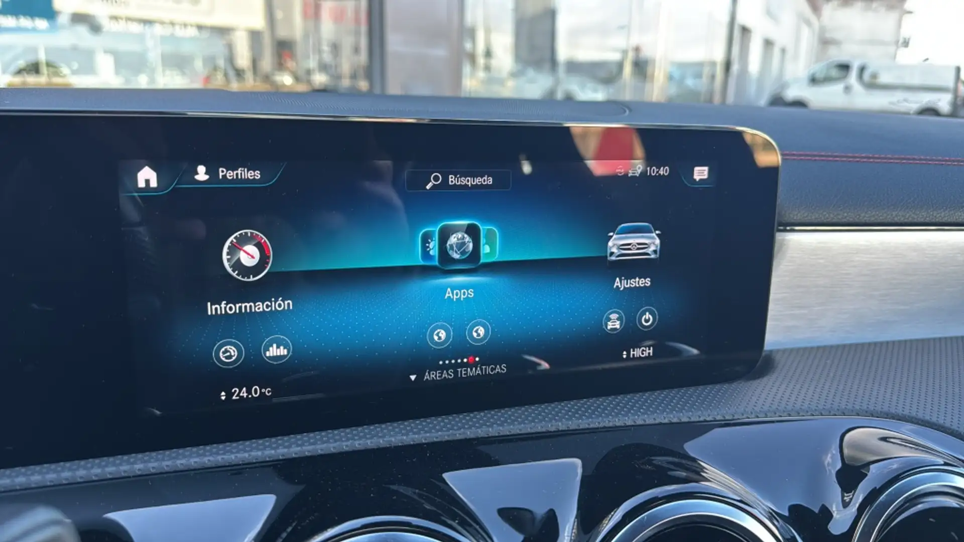 Mercedes-Benz CLA 220 220d Blanc - 2