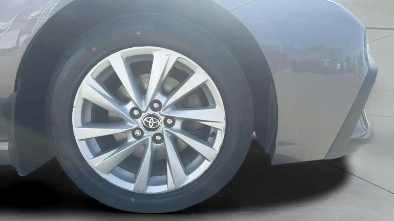 Toyota Camry снимка Toyota Camry