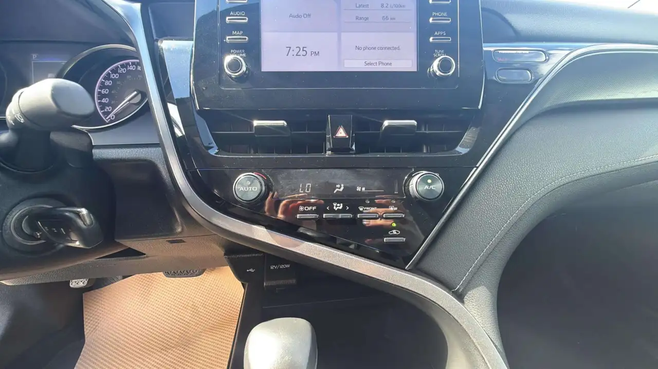 Toyota Camry снимка Toyota Camry