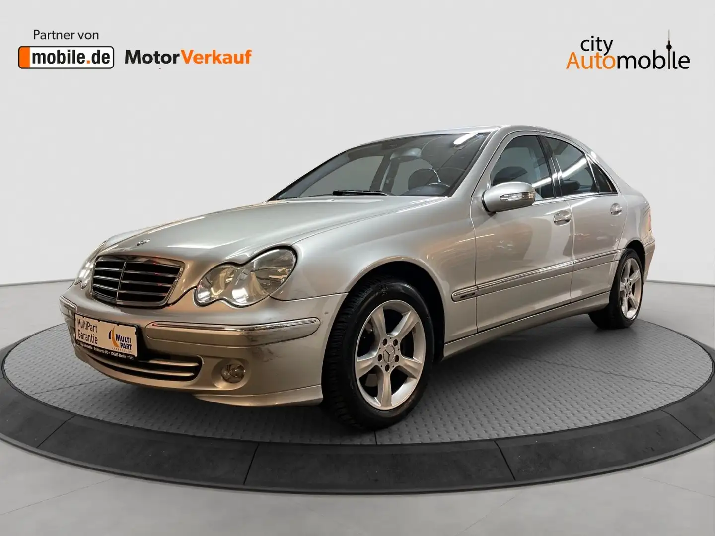 Mercedes-Benz C 180 Kompressor Lim. Avantgarde/Leder/SHZ Gümüş rengi - 1