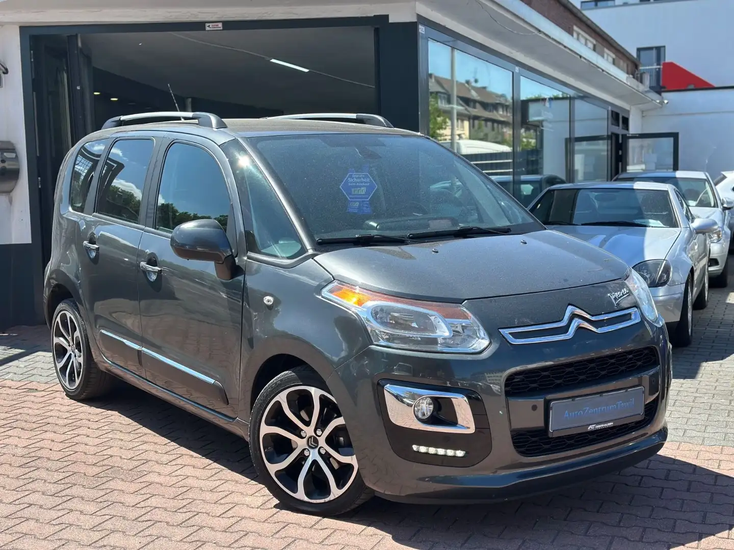 Citroen C3 Picasso 1.6 Selection*AUTOMATIK*KLIMA*PDC* Grey - 1