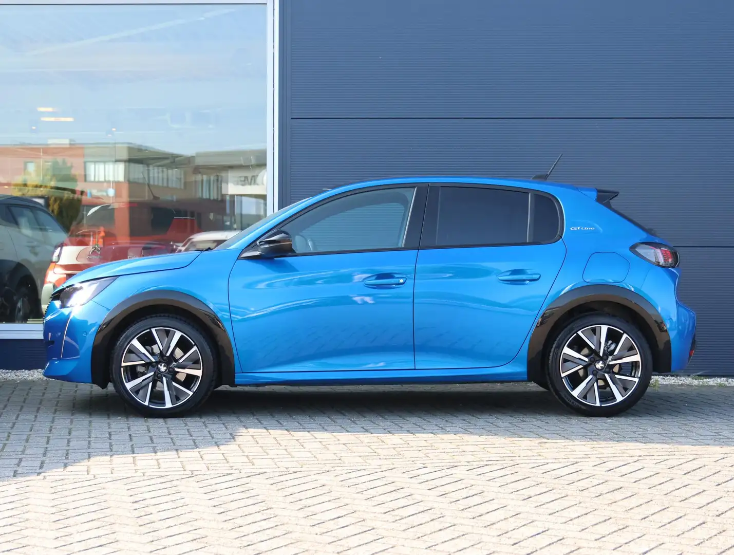 Peugeot 208 1.2 PureTech GT-Line 1ste eigenaar | Panorama dak Blauw - 2
