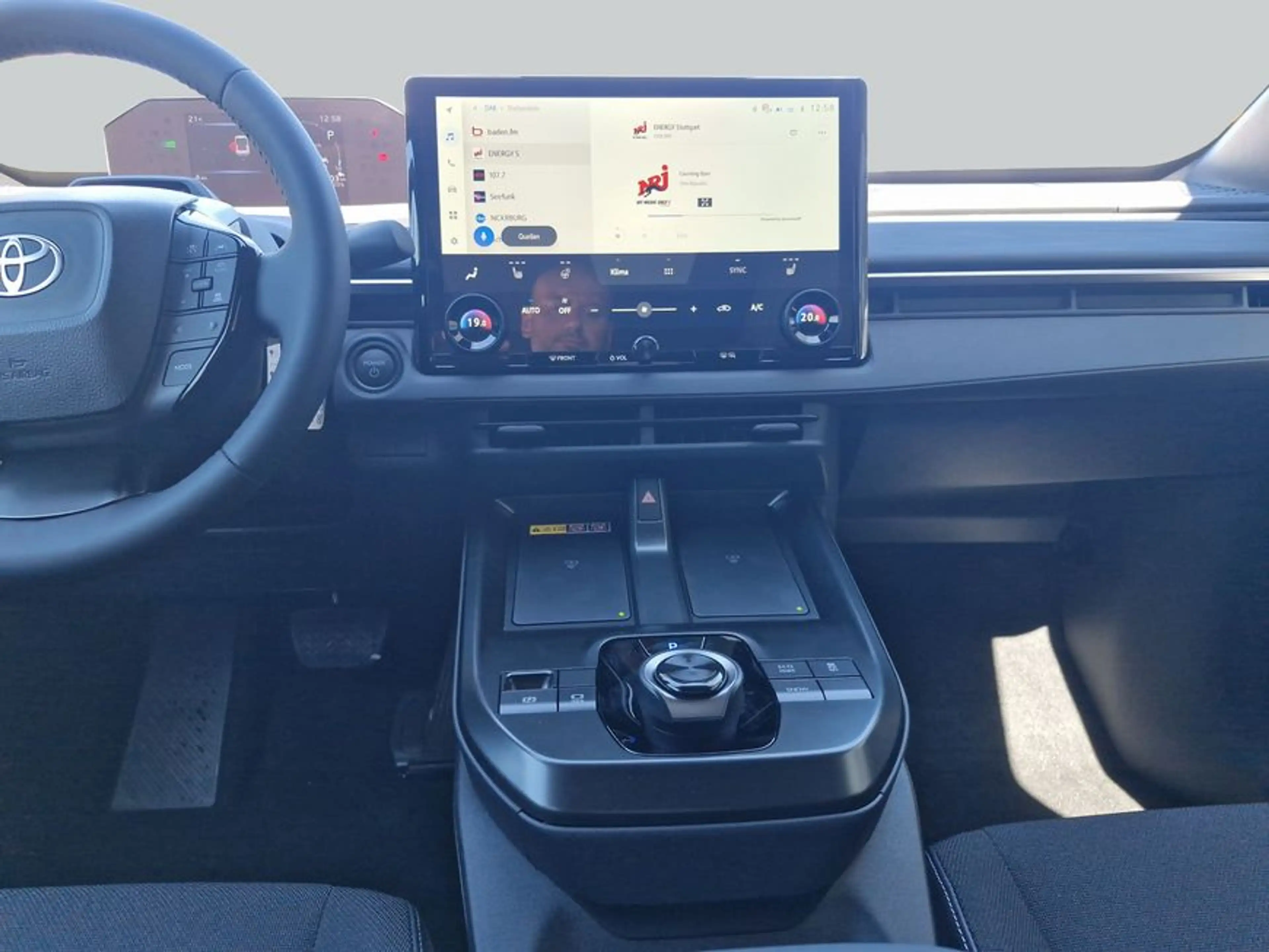 Toyota C-HR+ + 77kWh Teamplayer *Sitzheizung*Einparksensore — photo 15