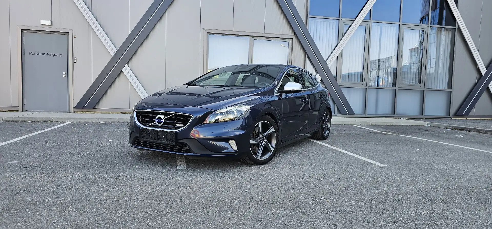 Volvo V40 T5 R-Design Geartronic - 1
