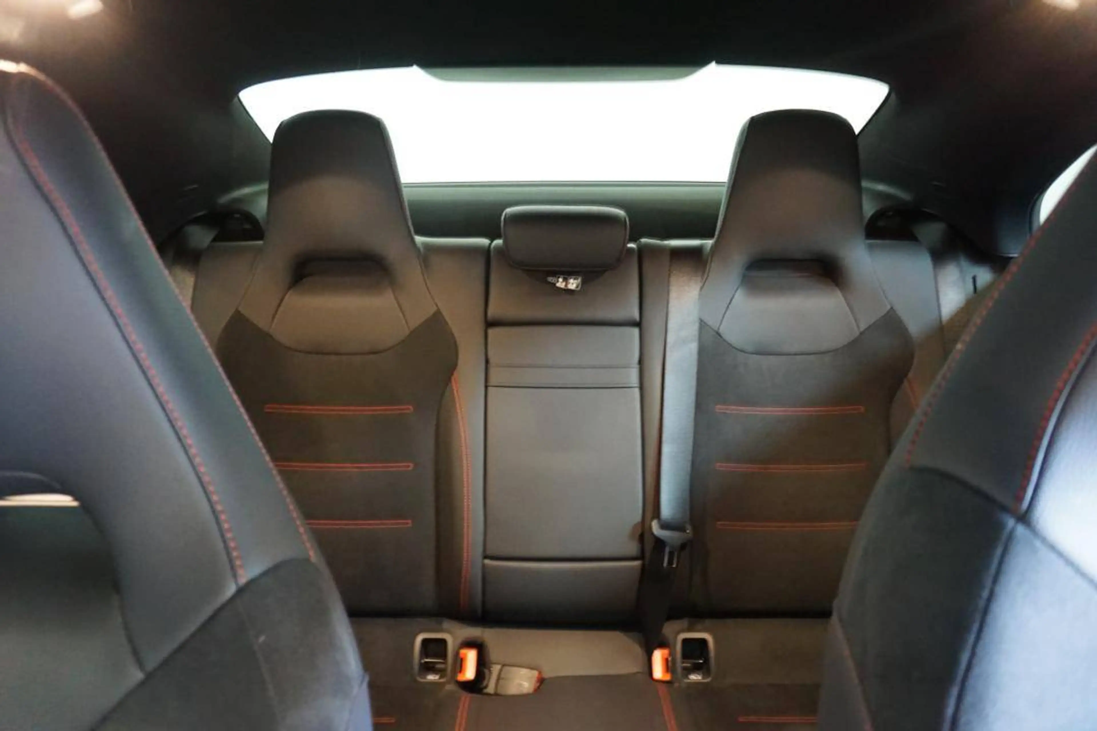 Mercedes-Benz CLA 250 AMG - NIGHT PAKKET — photo 11