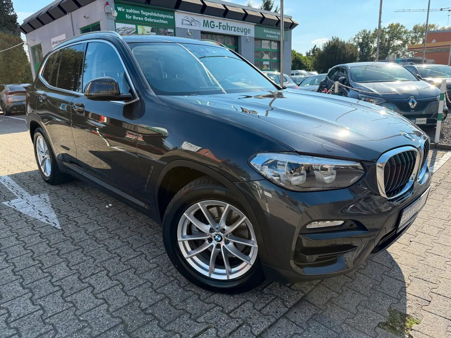 BMW X3 Baureihe X3 xDrive 20 d AHK NAVI LED G01 Grau - 2