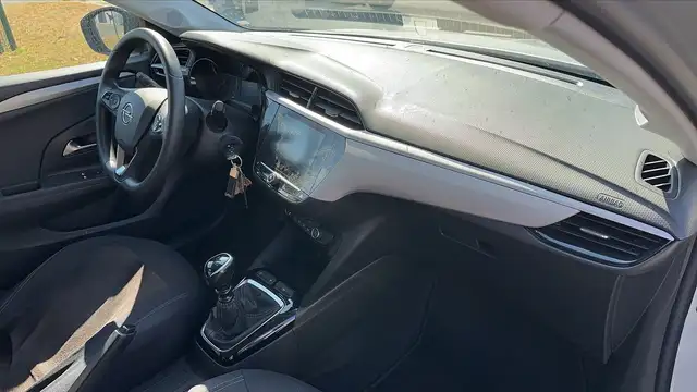 Opel Corsa view 10