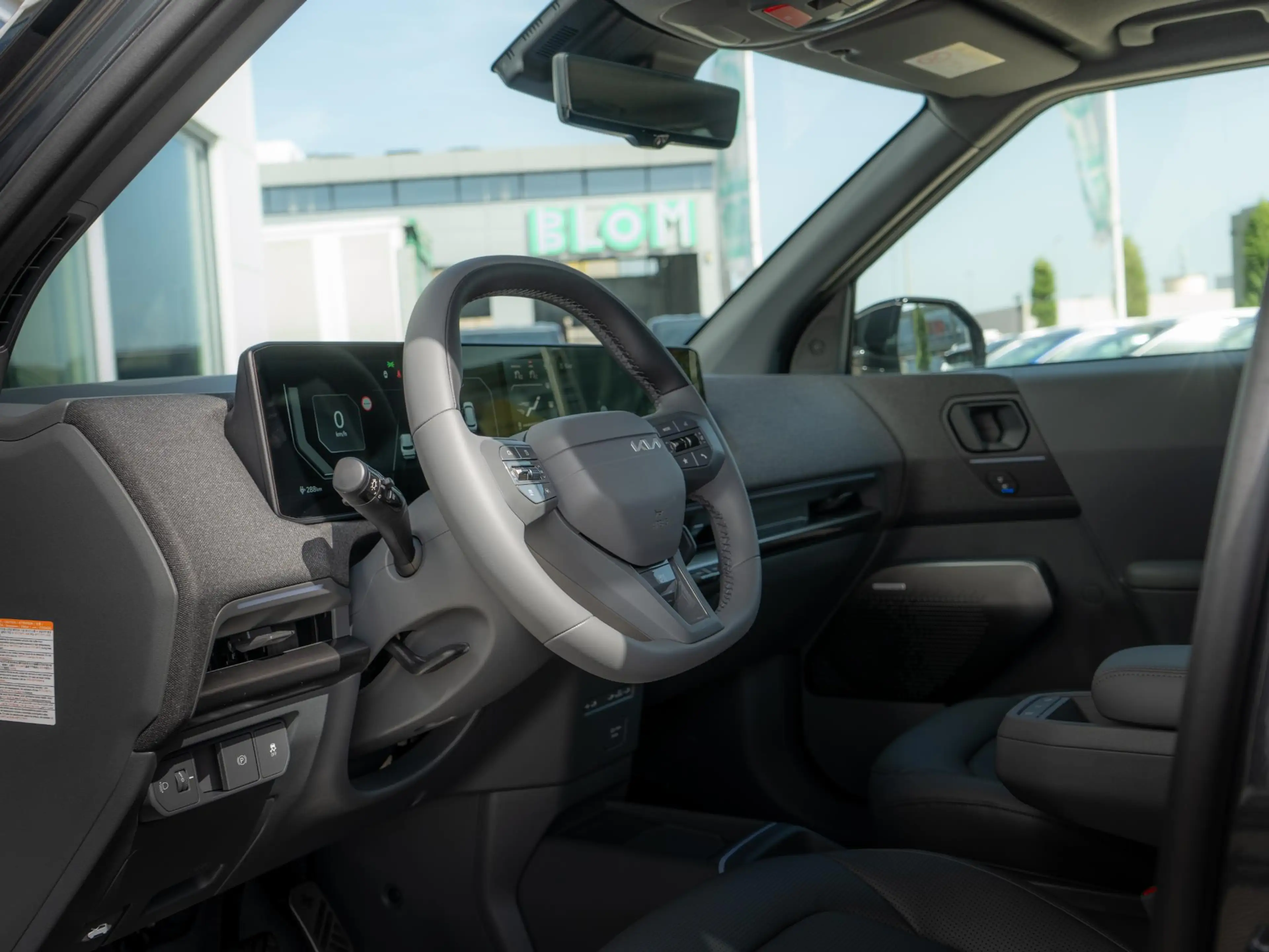 Kia EV2 Black-Line 61 kWh 4p | Stoel en stuurverwarming | — photo 13