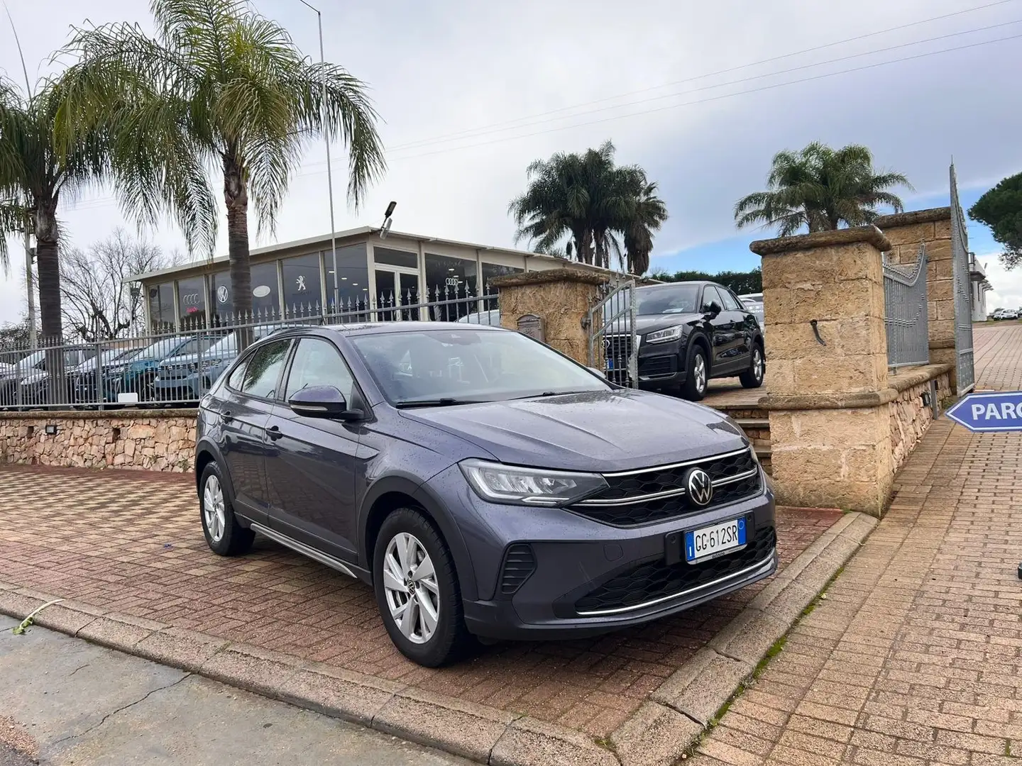 Volkswagen Taigo Taigo 1.0 tsi Life 95cv Grigio - 1