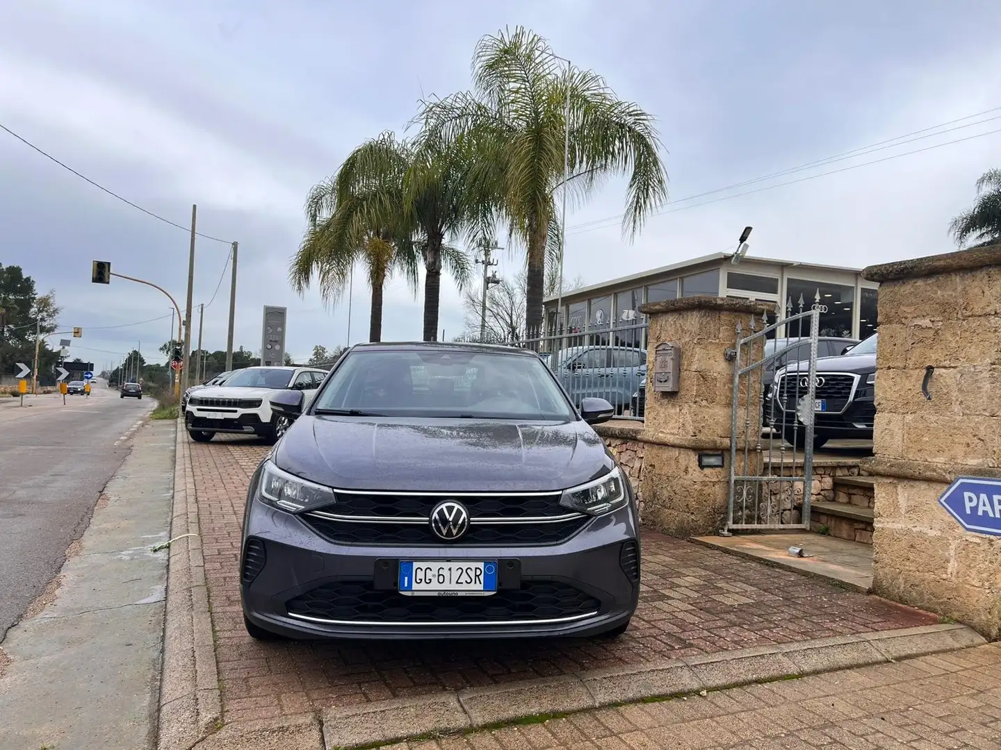 Volkswagen Taigo Taigo 1.0 tsi Life 95cv Grigio - 2