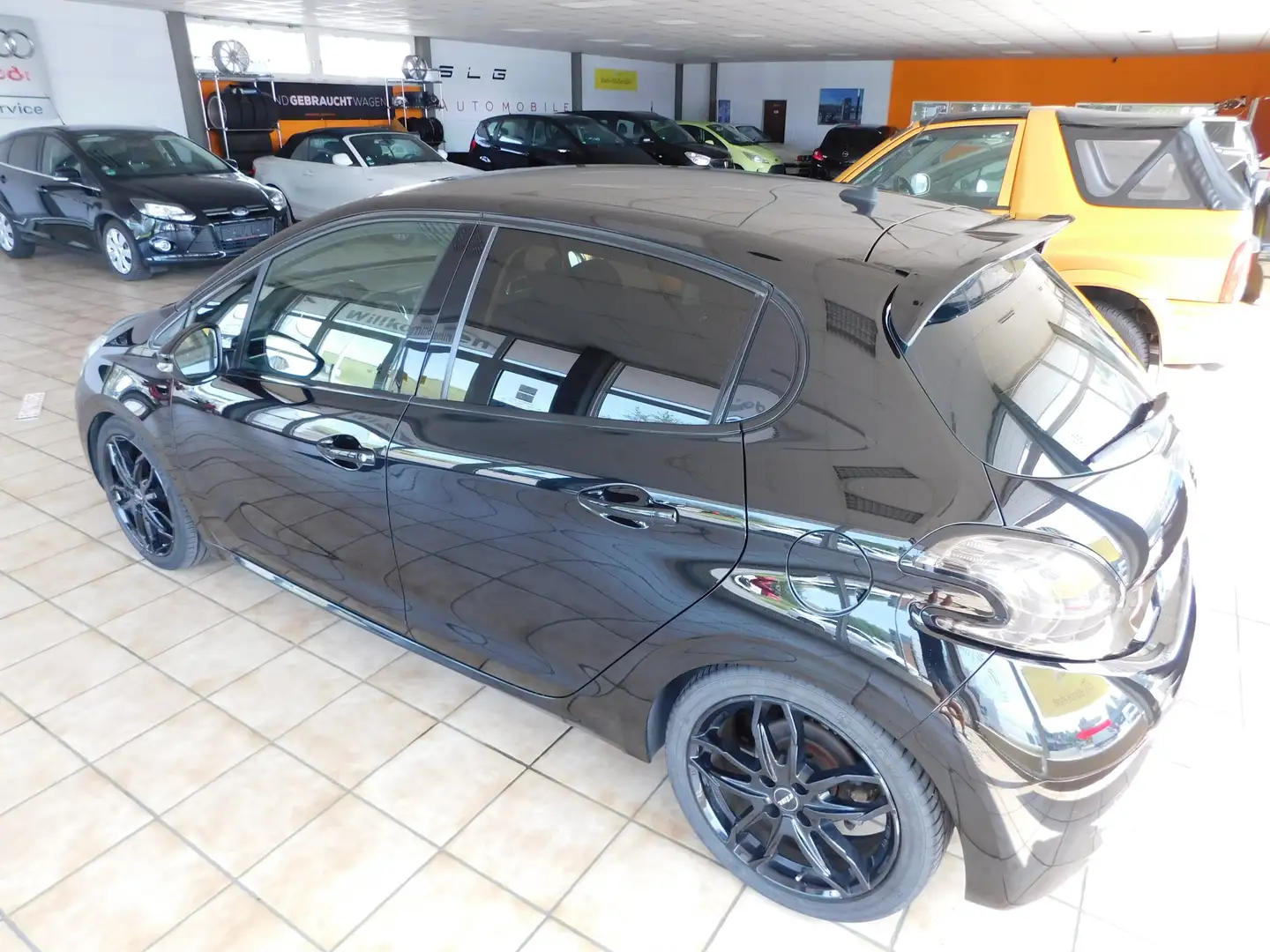 Peugeot 208 120 VTI Allure/NAVI/KLIMA/PDC Schwarz - 1