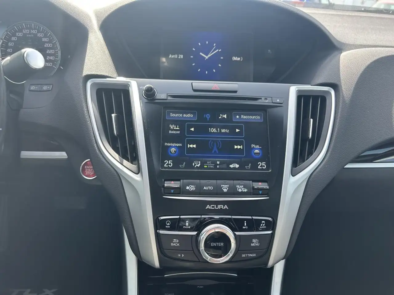 Acura TLX снимка Acura TLX