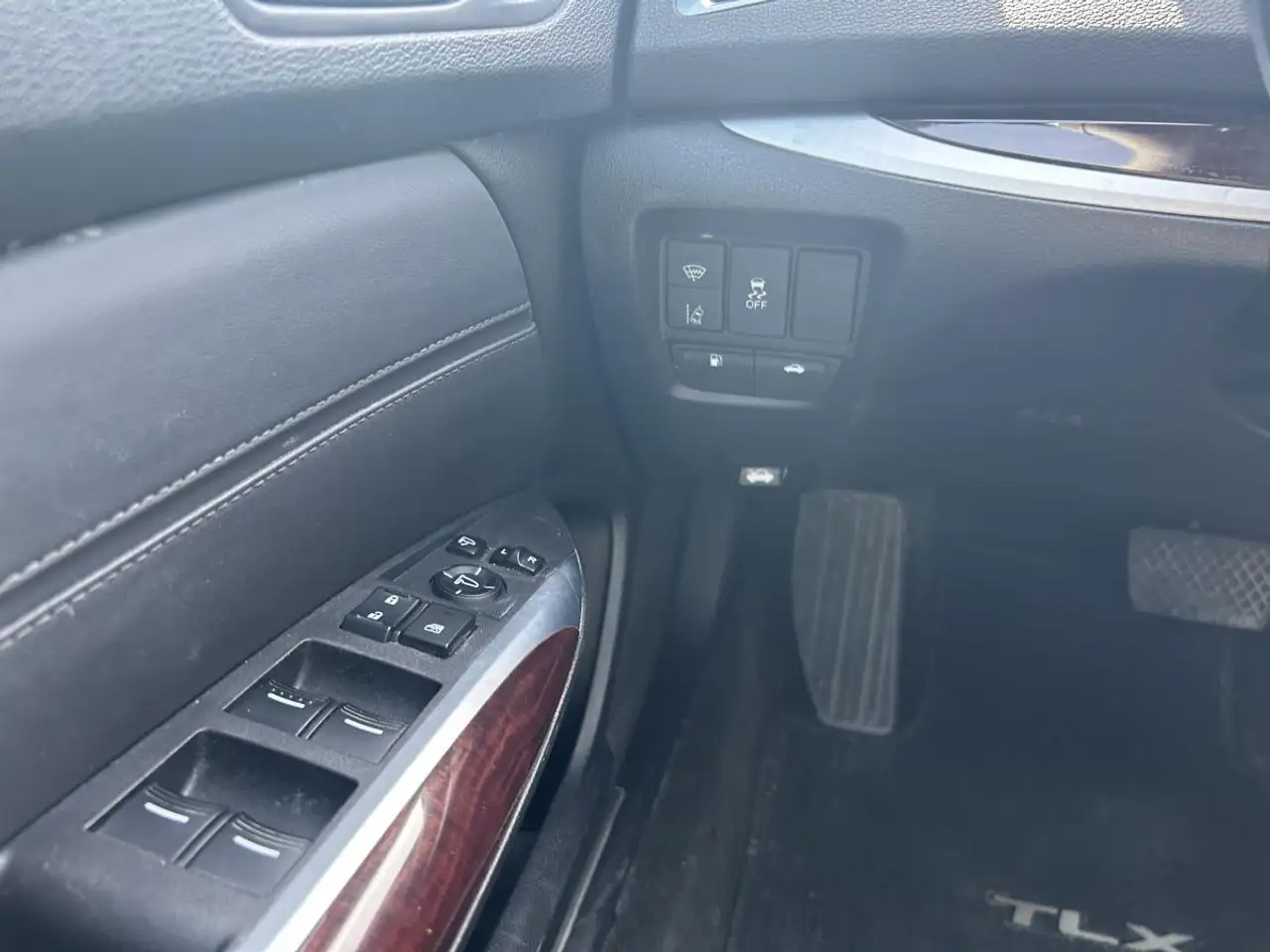Acura TLX снимка Acura TLX