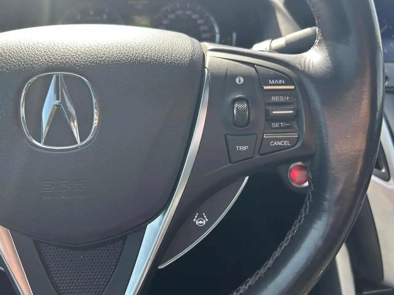 Acura TLX снимка Acura TLX