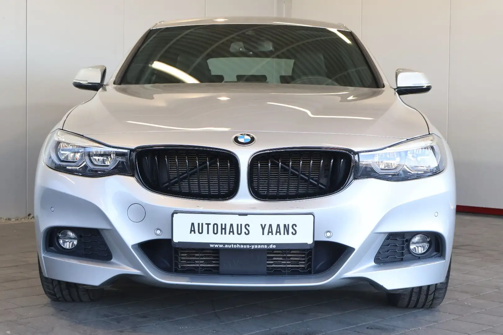 BMW 320 320 d GT M Sport AID+ACC+SIDE+HUD+LED+KEY+19" Argent - 2