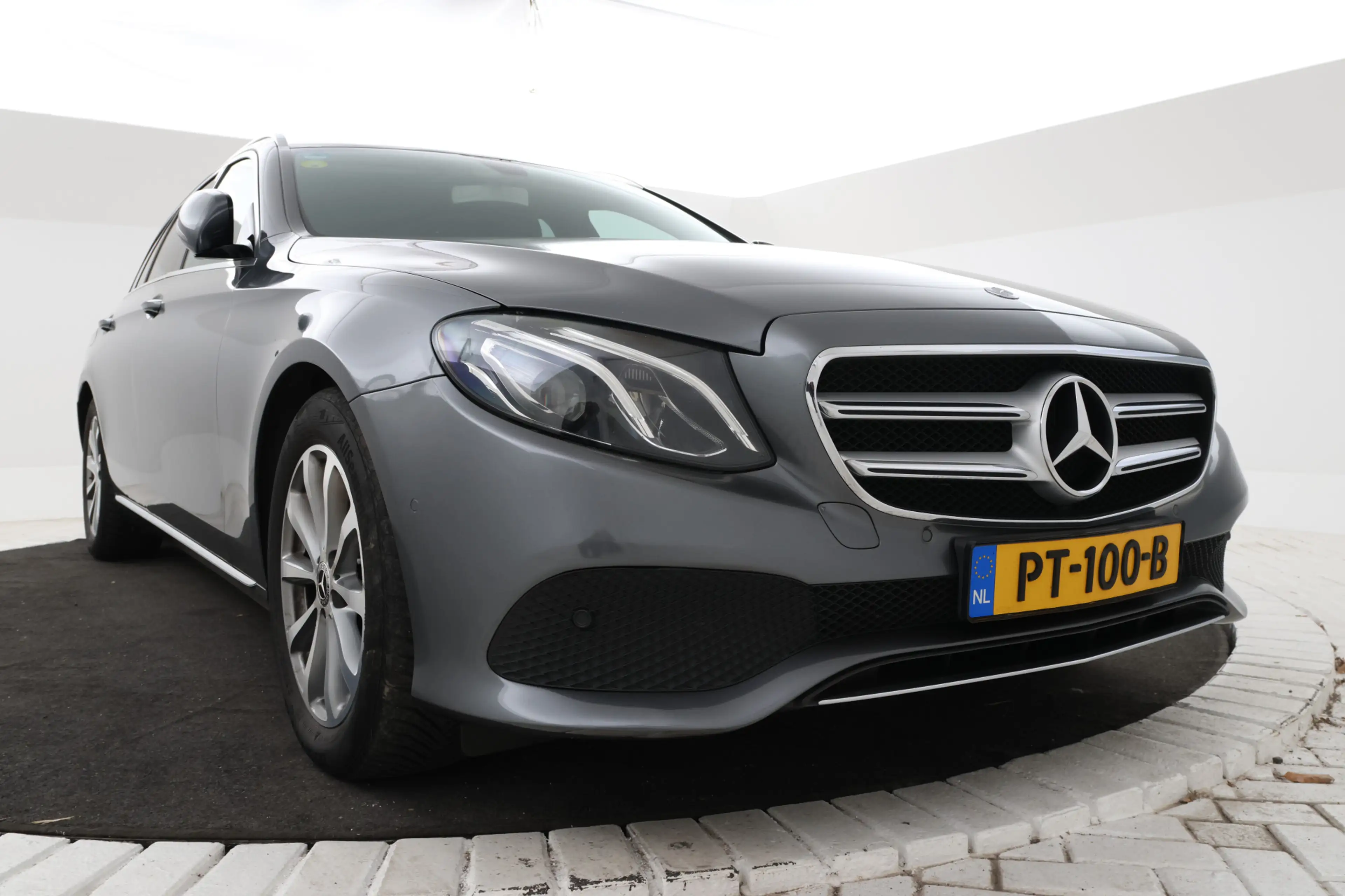 Mercedes-Benz E 220 Estate d Prestige — photo 5