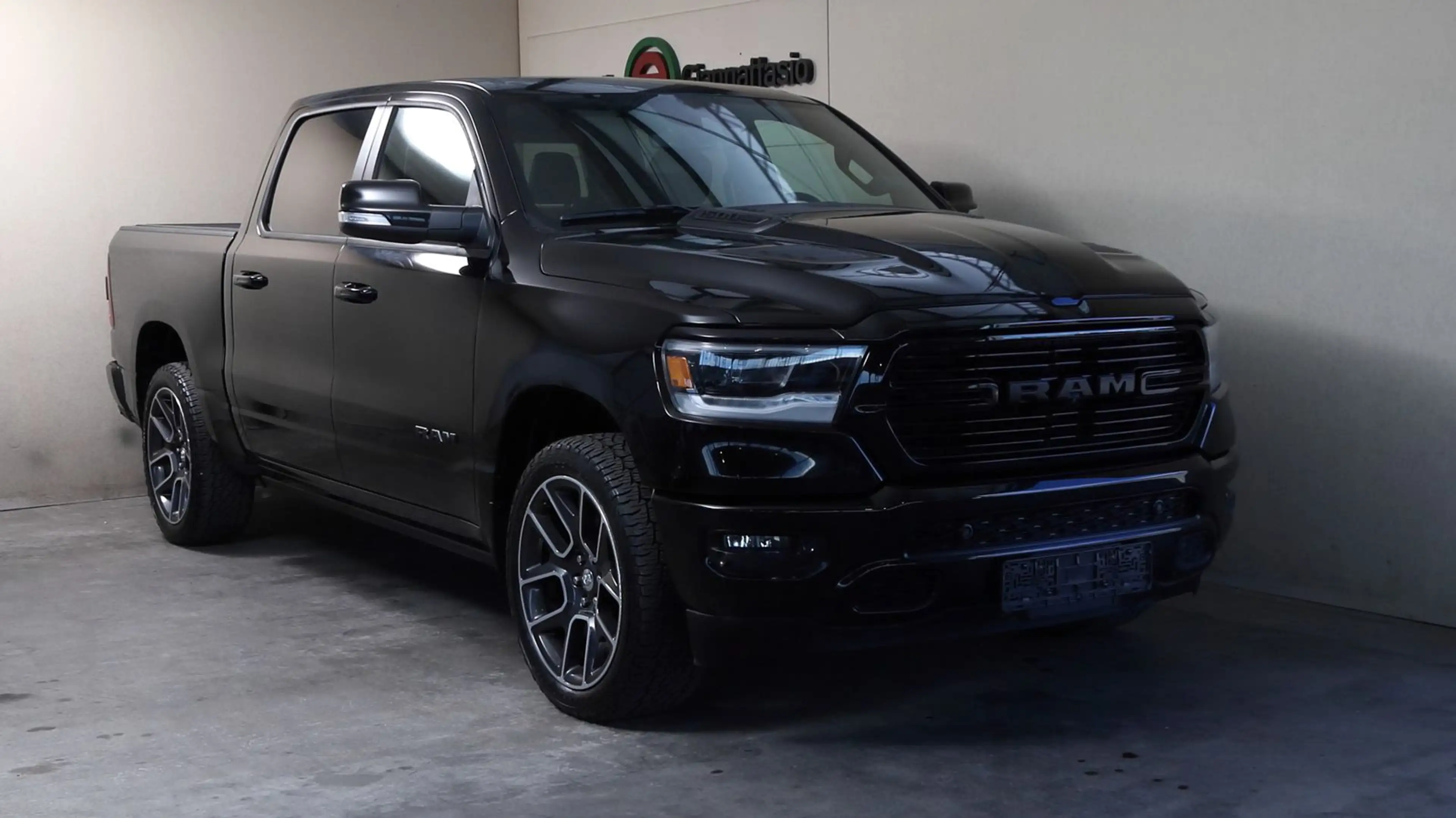 Dodge RAM Crew Cab SportLPG U-FreiDeutsche Genration 5