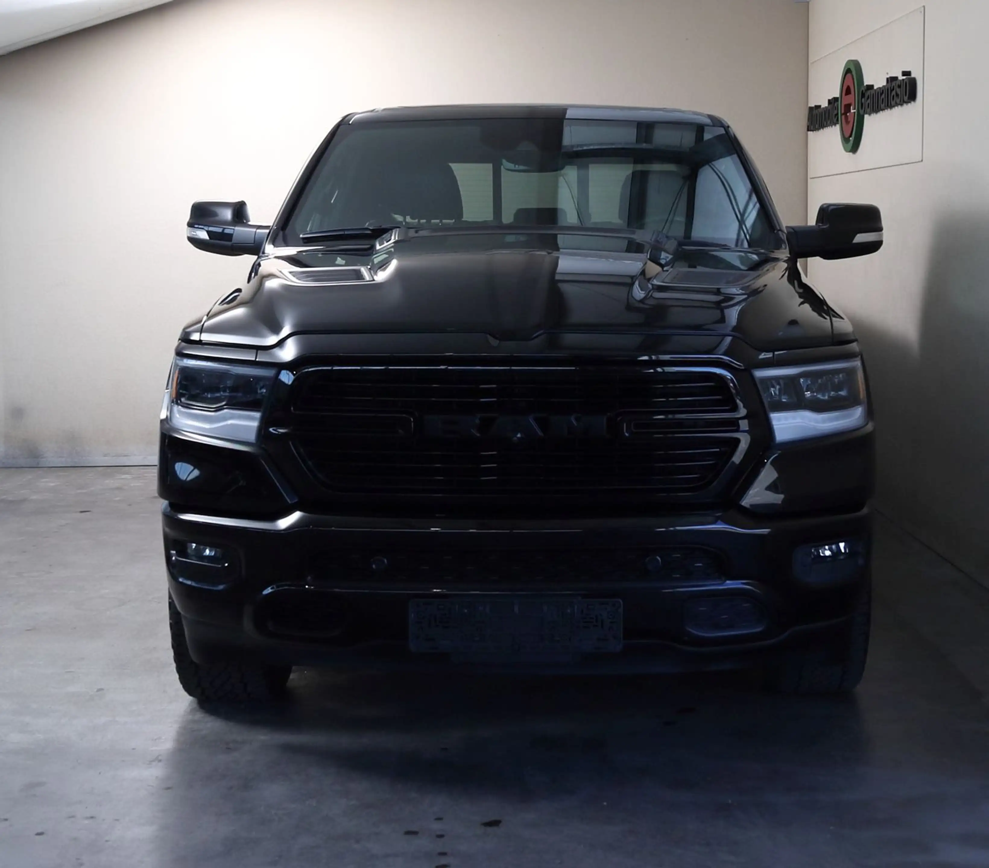 Dodge RAM Crew Cab SportLPG U-FreiDeutsche Genration 5 — photo 5