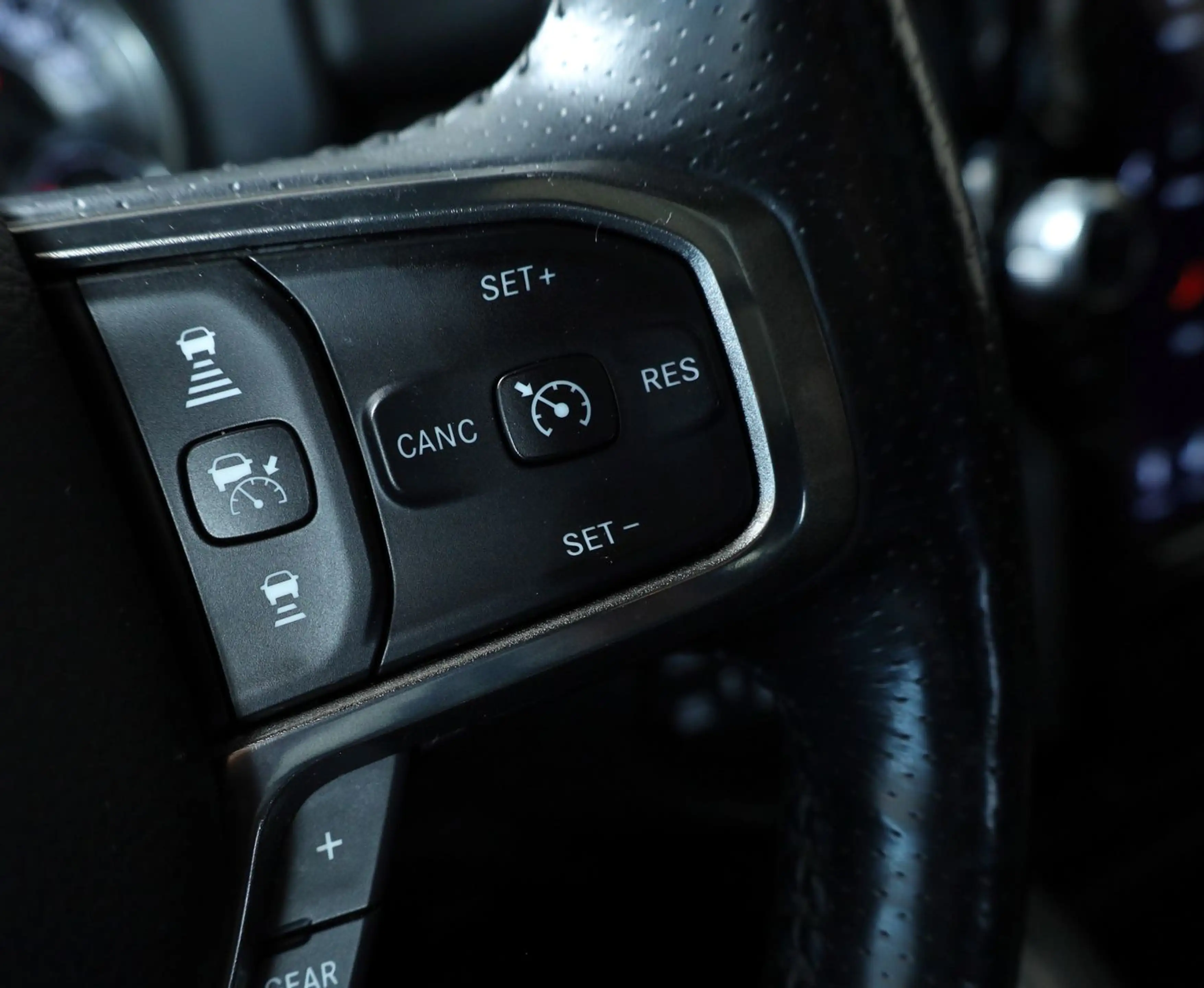 Dodge RAM Crew Cab SportLPG U-FreiDeutsche Genration 5 — photo 14