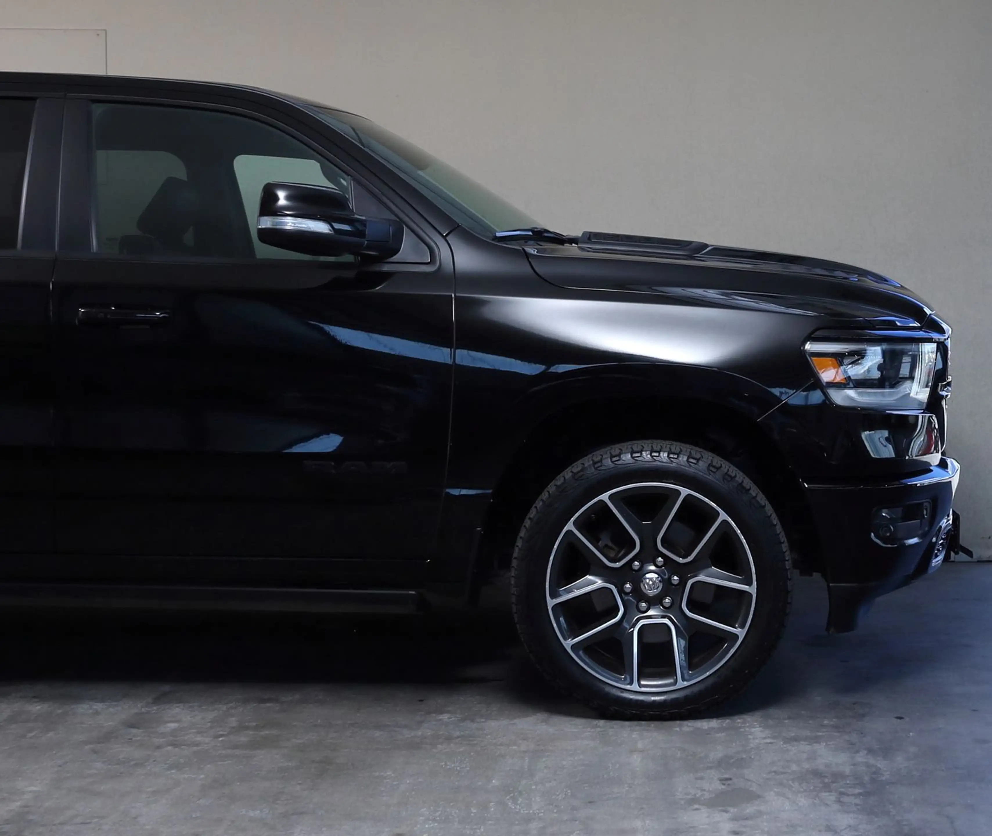 Dodge RAM Crew Cab SportLPG U-FreiDeutsche Genration 5 — photo 7