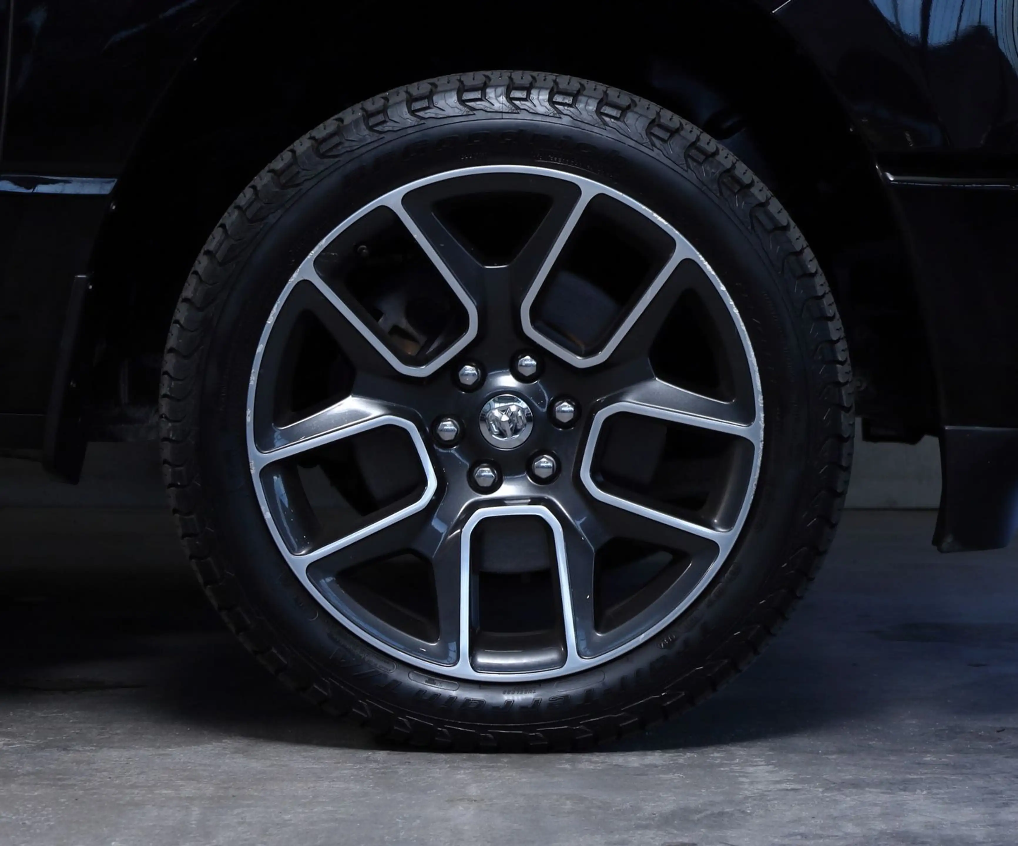 Dodge RAM Crew Cab SportLPG U-FreiDeutsche Genration 5 — photo 6