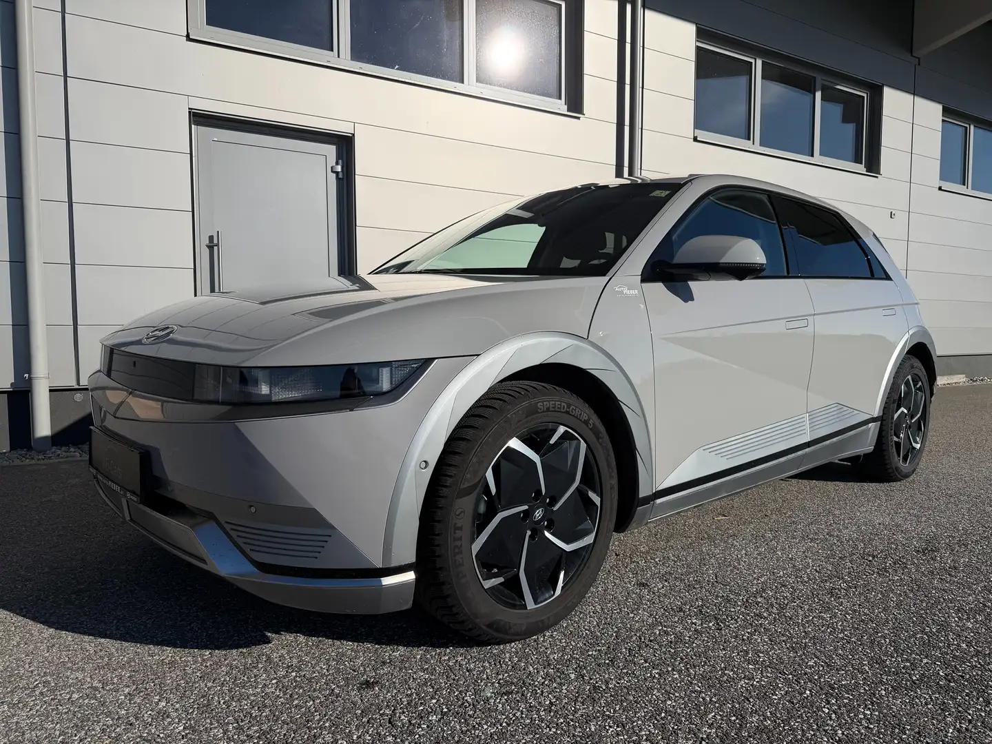 Hyundai IONIQ 5 Grau - 1