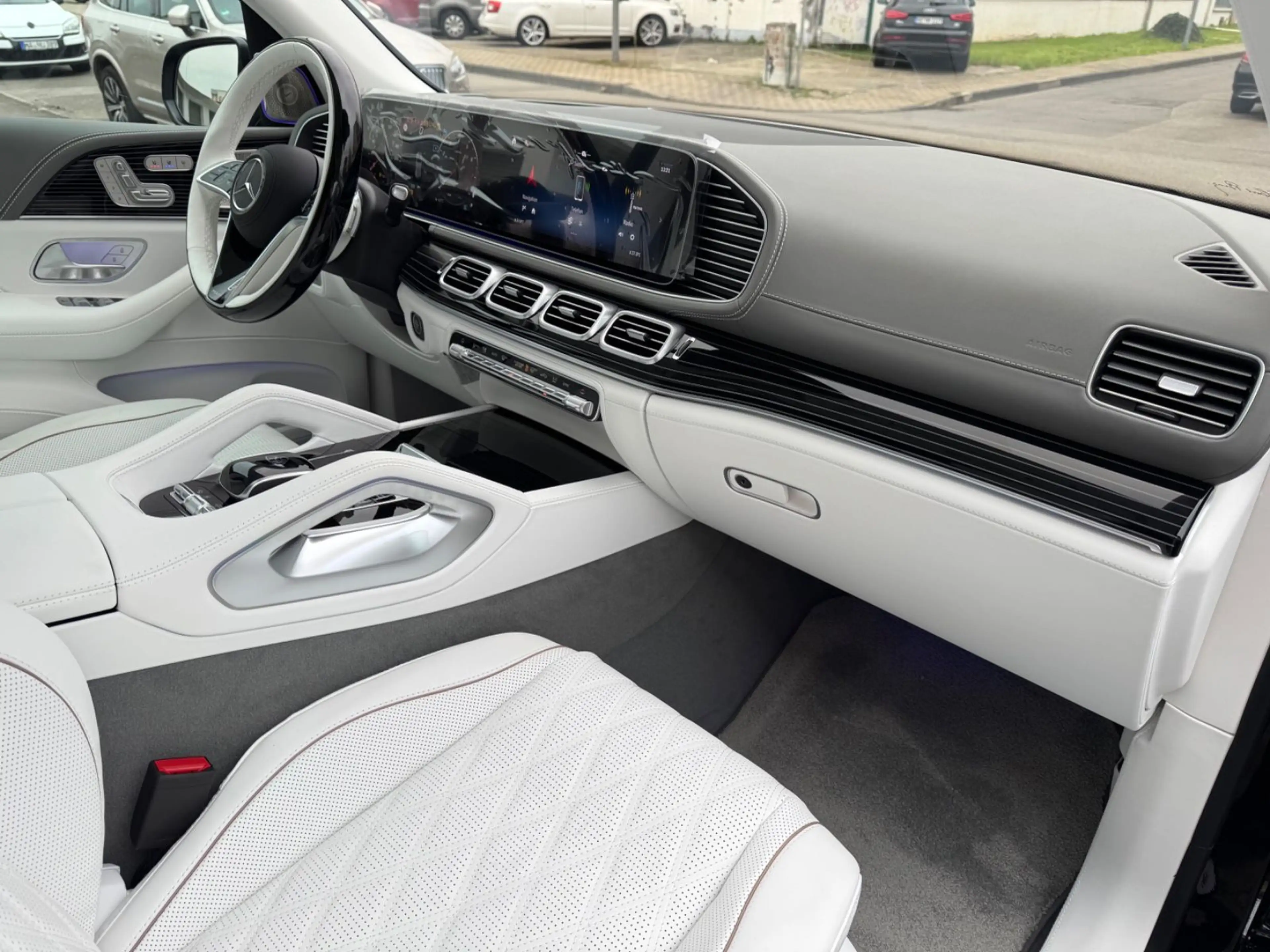 Mercedes-Benz GLS 600 MAYBACH|WEISS|PY26|E-BODY|3D-BURMESTER|KÜLFACH| — photo 10
