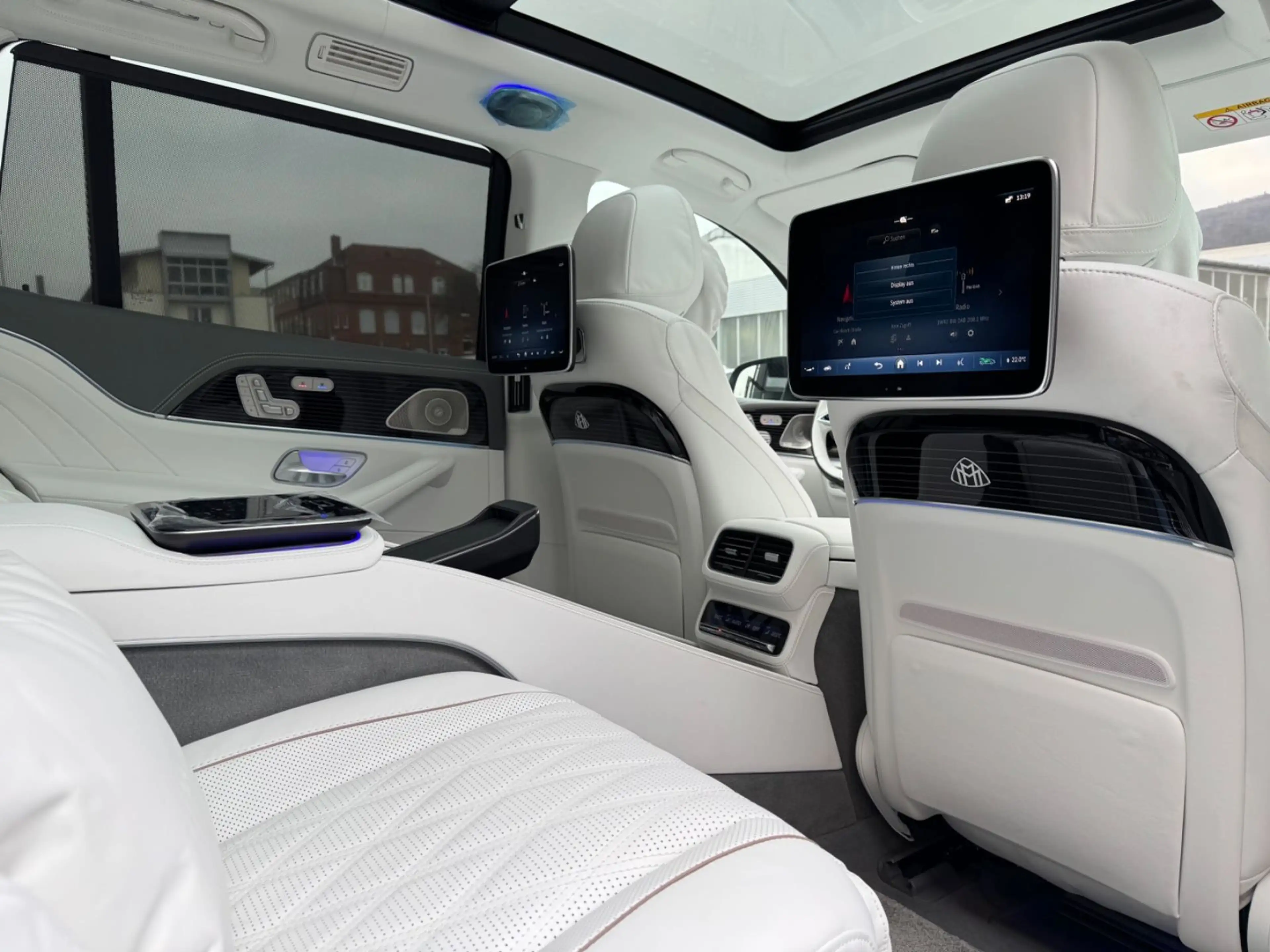Mercedes-Benz GLS 600 MAYBACH|WEISS|PY26|E-BODY|3D-BURMESTER|KÜLFACH| — photo 9